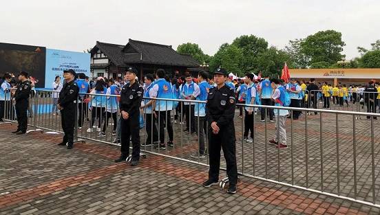 長沙紅光保安服務(wù)有限公司,長沙安保服務(wù),長沙安全服務(wù),長沙非武裝押運,勞務(wù)派遣服務(wù)